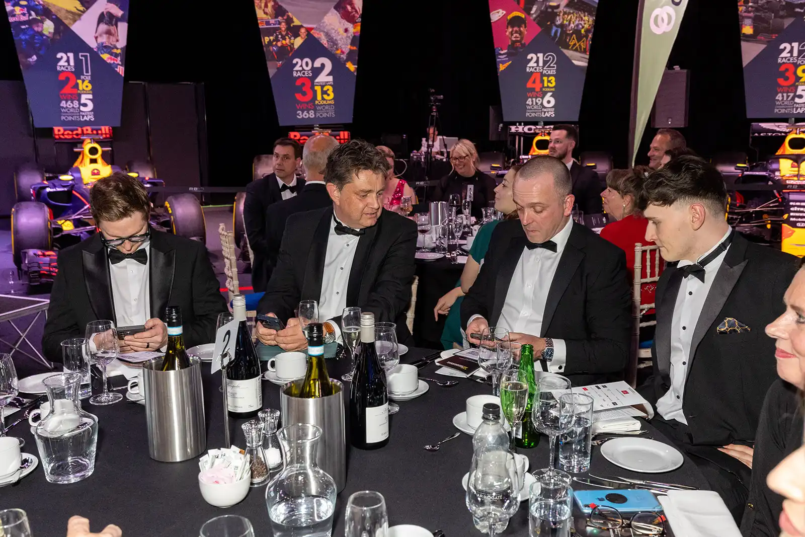 UKIOUG Awards 2024 Team at Table